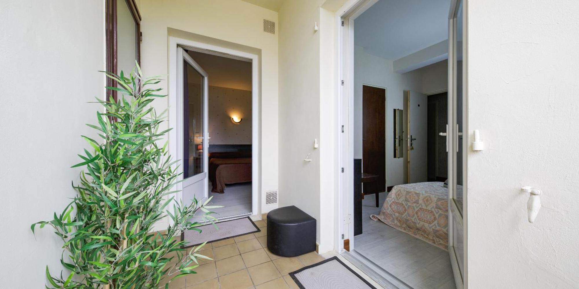ช็องบร์ โดต โปเกต์ Hotel Cressensac-Sarrazac ภายนอก รูปภาพ