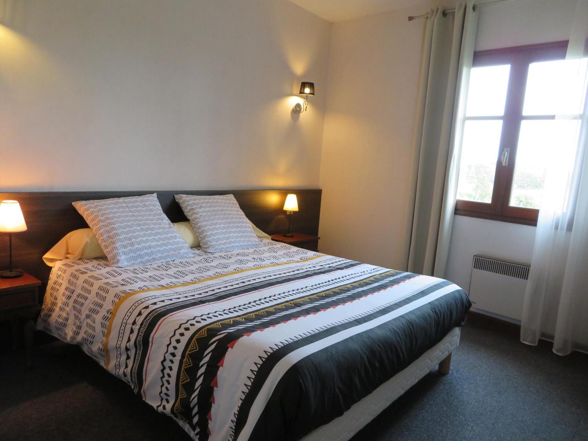 ช็องบร์ โดต โปเกต์ Hotel Cressensac-Sarrazac ห้อง รูปภาพ